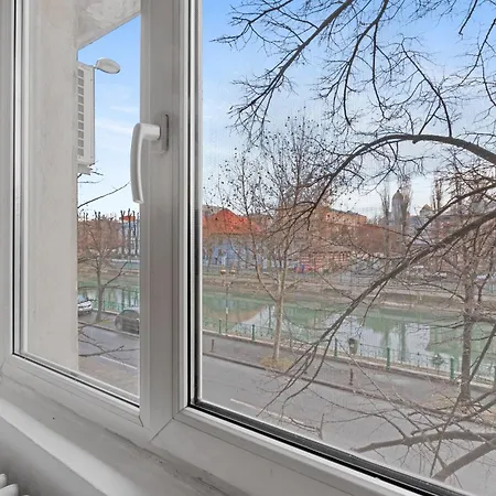 Apartmán Eroilor Amazing Dambovita View *