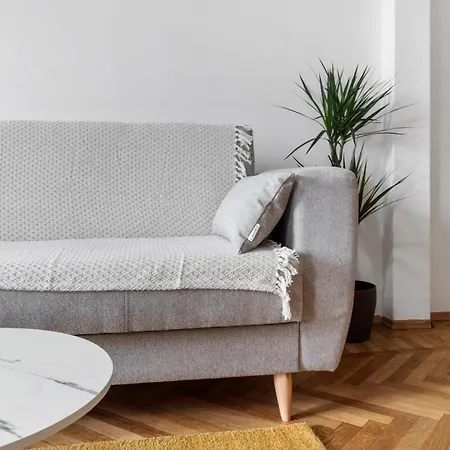 Apartment Eroilor Amazing Dambovita View