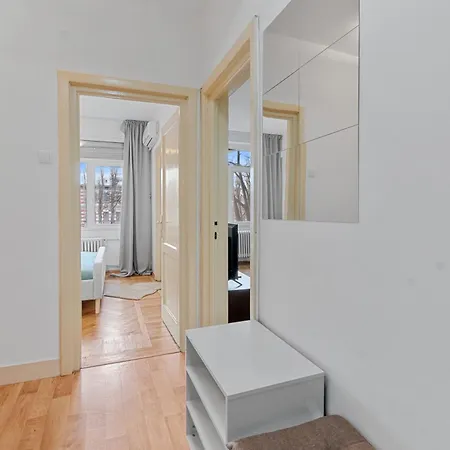 Apartment Eroilor Amazing Dambovita View Bucharest