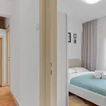 Eroilor Amazing Dambovita View Appartement *