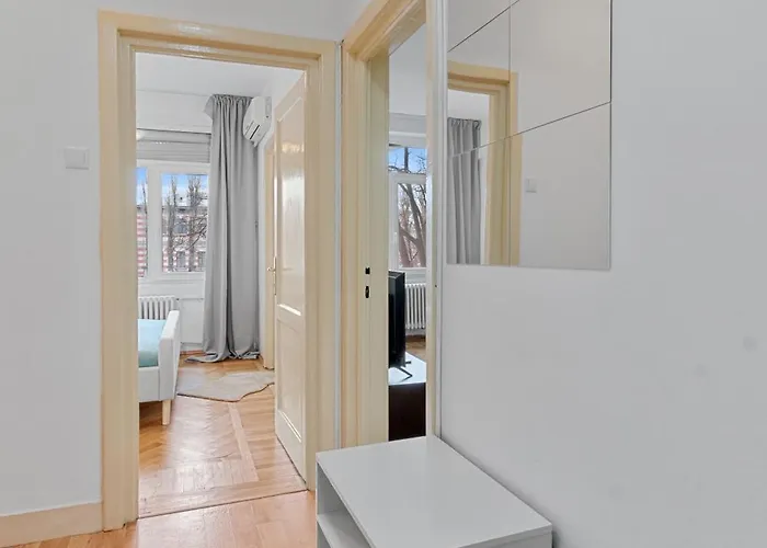 Apartment Eroilor Amazing Dambovita View Bucharest